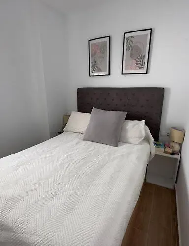 Rockside Residentes Suites La Linea