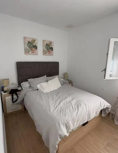 Rockside Residentes Suites La Linea