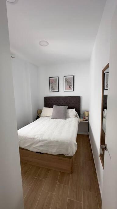 Rockside Residentes La Linea Apartment *